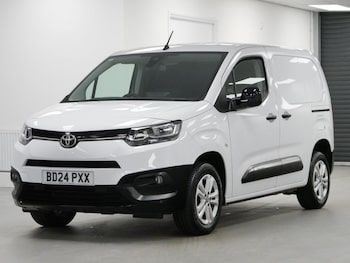 Toyota PROACE CITY feature image