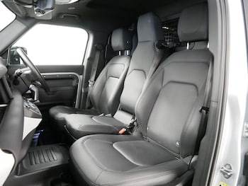 Used Land Rover Defender 2023 for sale - 78487230: Photo
