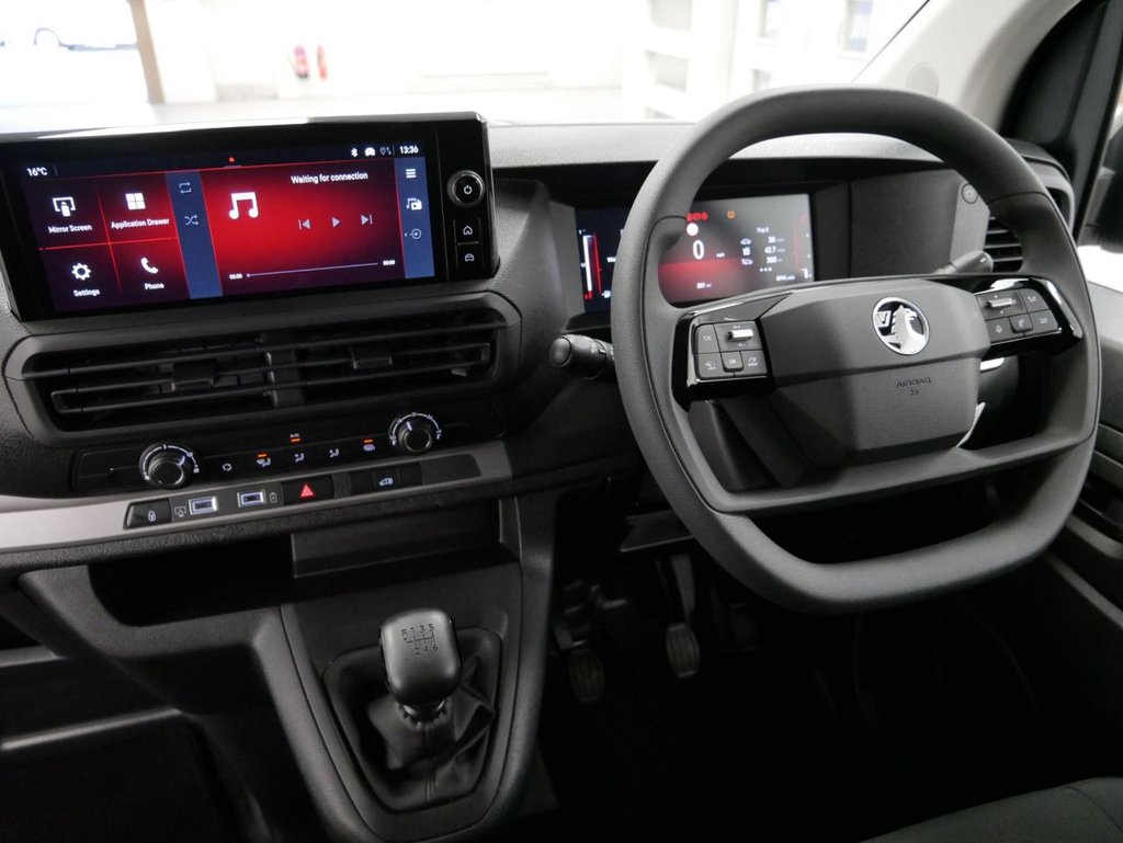 Used Vauxhall Vivaro 2024 for sale - 76202825: Photo 3