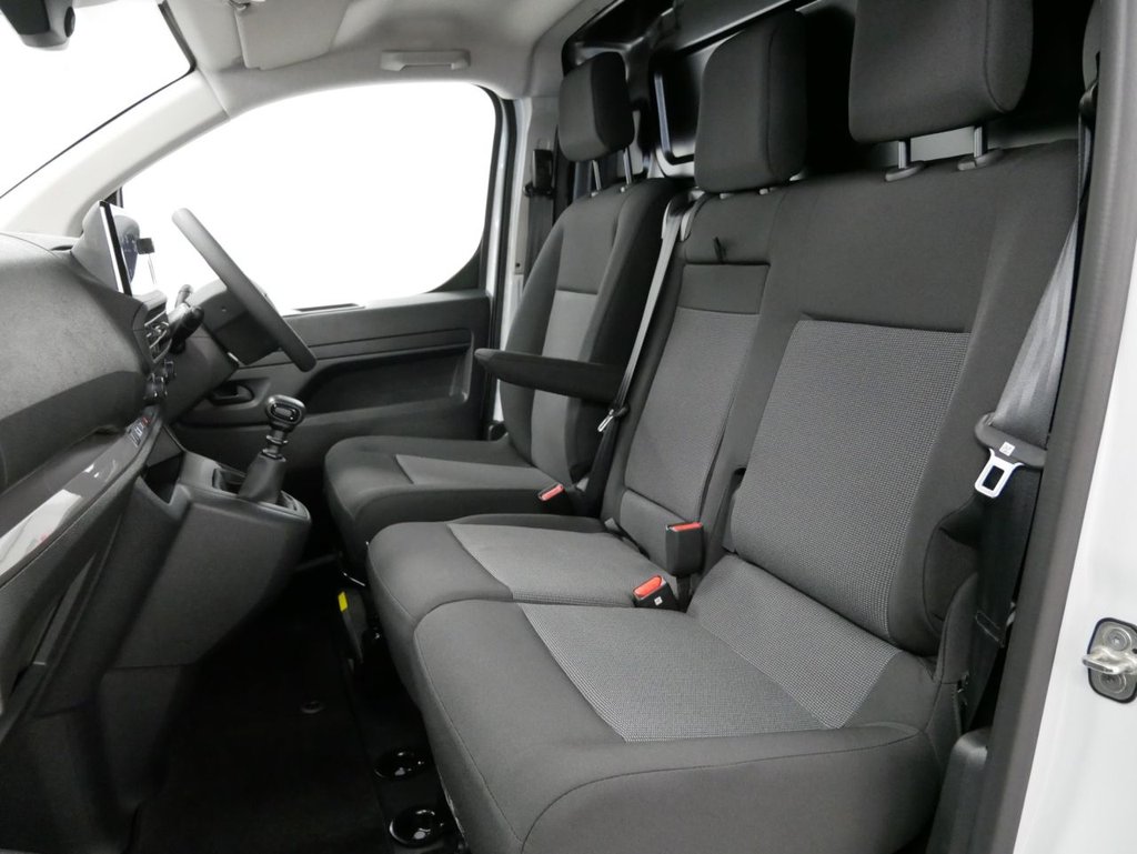 Used Vauxhall Vivaro 2024 for sale - 76202825: Photo 5