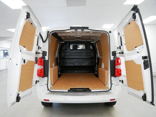 Used Toyota ProAce 2023 for sale - 74795435: Photo 4