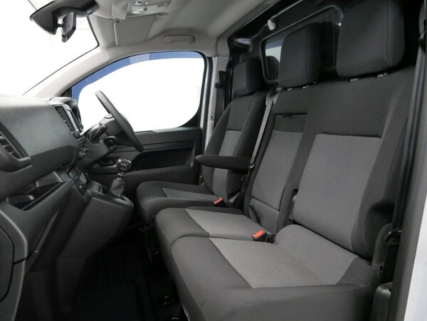 Used Toyota ProAce 2023 for sale - 74795435: Photo 5