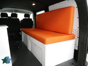 Used Volkswagen Transporter 2016 for sale - 79103248: Photo