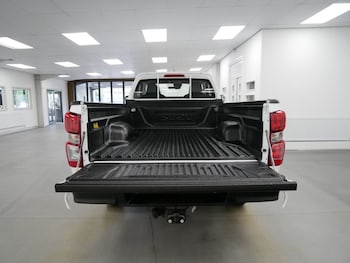 Used Isuzu D-Max 2023 for sale - 79371179: Photo
