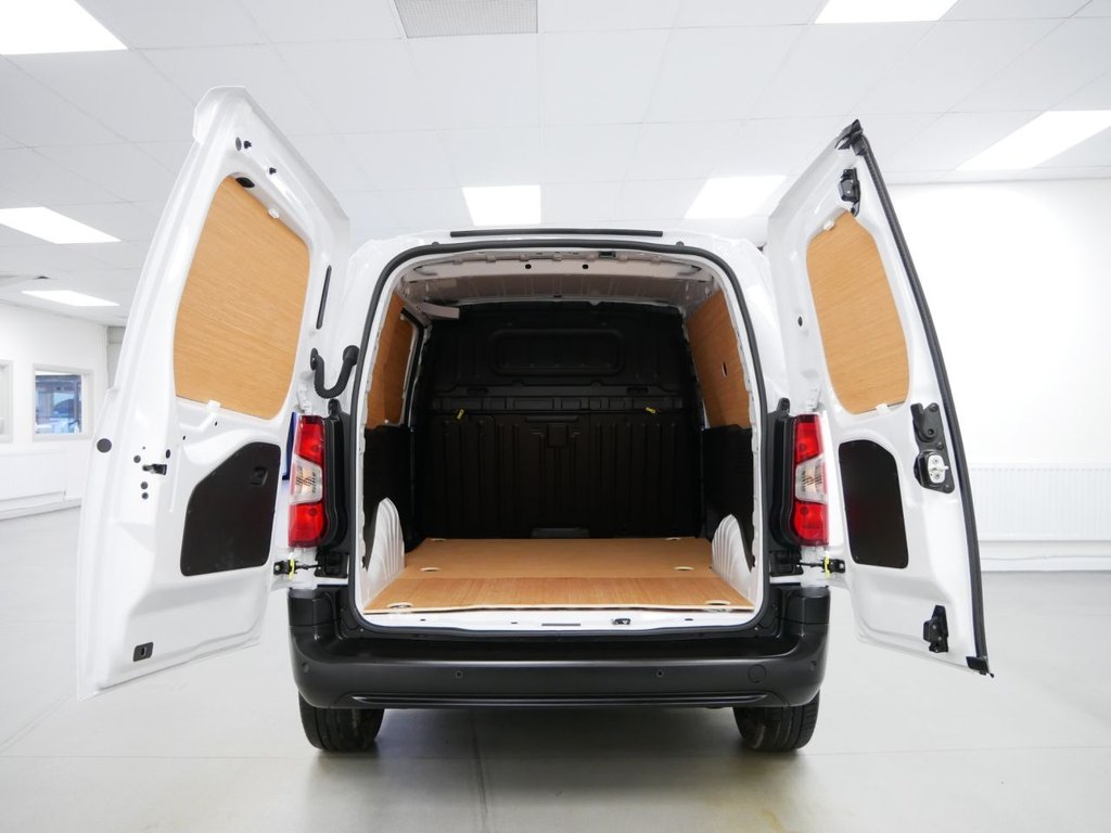 Used Vauxhall Combo 2025 for sale - 77177972: Photo 3