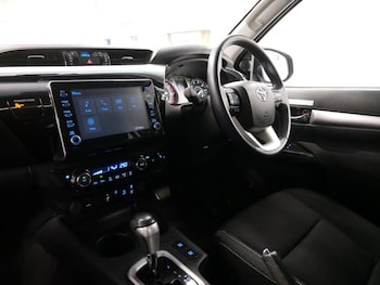 Used Toyota Hilux 2021 for sale - 77014291: Photo