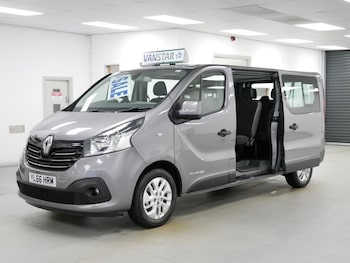 Used Renault Trafic 2017 for sale - 77355790: Photo