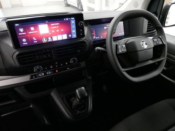 Used Vauxhall Vivaro 2024 for sale - 75336055: Photo 4