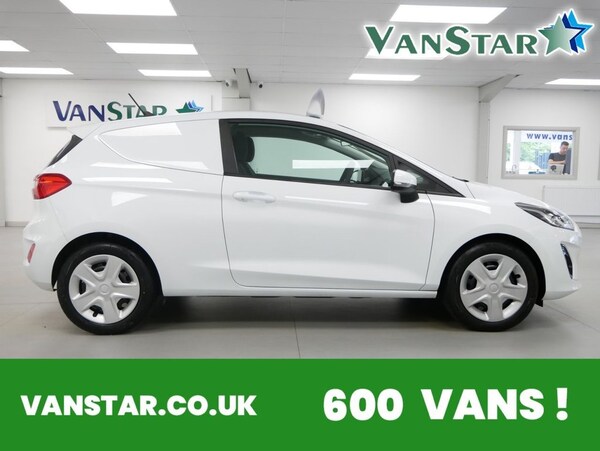 Used Ford Fiesta Van 2020 for sale - 75122727: Photo 1