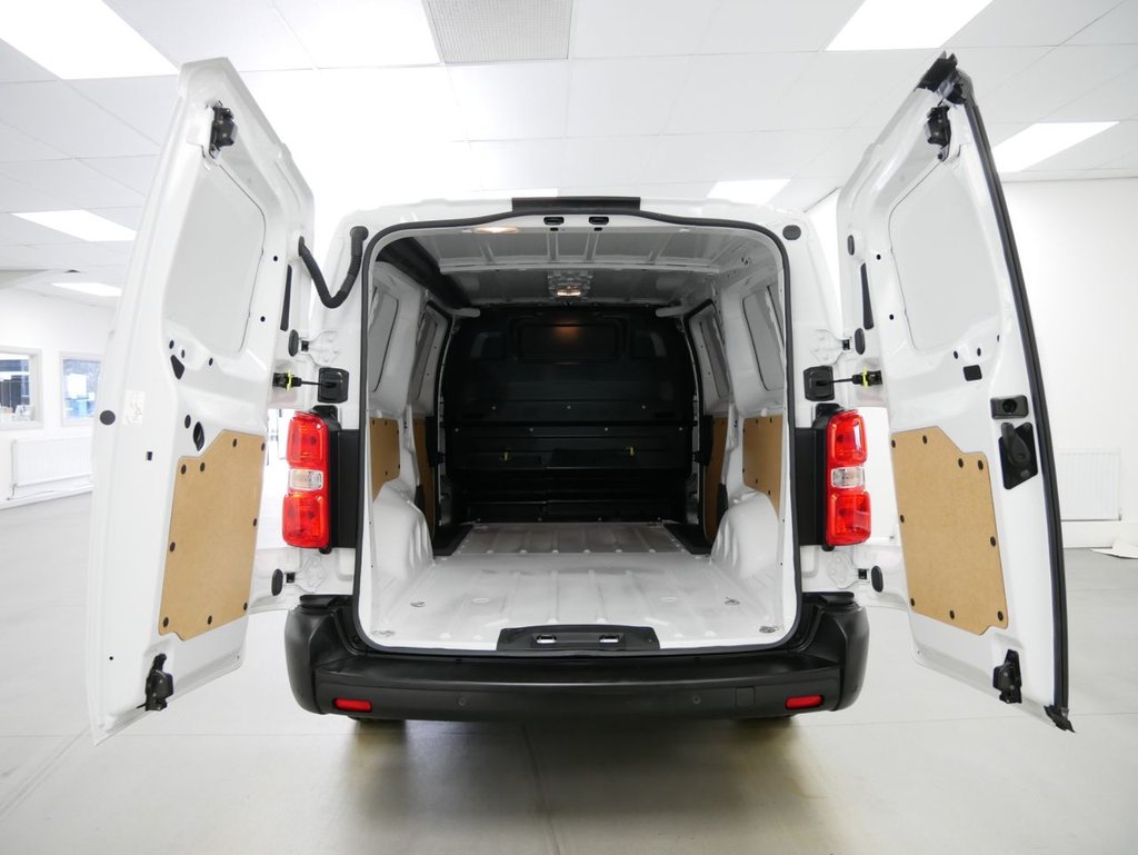 Used Toyota ProAce 2024 for sale - 77211918: Photo 3