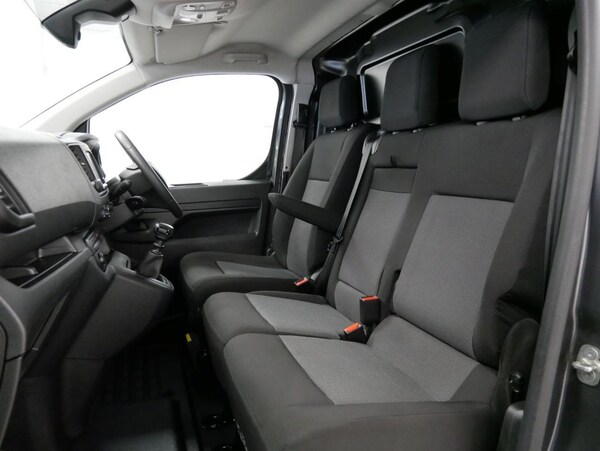 Used Vauxhall Vivaro 2023 for sale - 75370326: Photo 4