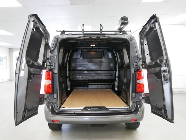 Used Vauxhall Vivaro 2023 for sale - 75370326: Photo 5