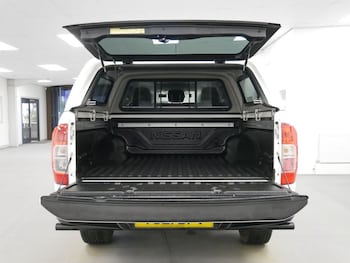 Used Nissan Navara 2021 for sale - 77293303: Photo