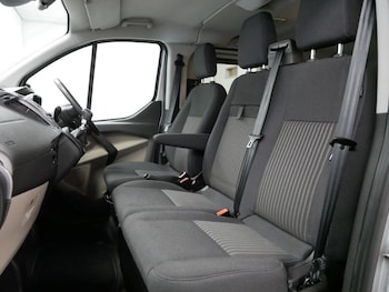 Used Ford Tourneo Custom 2018 for sale - 75937698: Photo