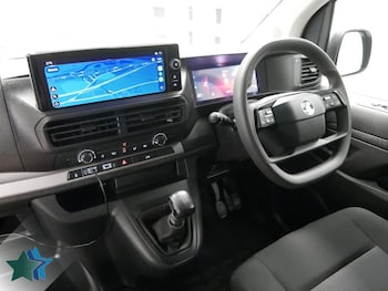 Used Vauxhall Vivaro 2024 for sale - 79409751: Photo
