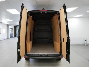 Used Mercedes-Benz Sprinter 2023 for sale - 76345349: Photo 4