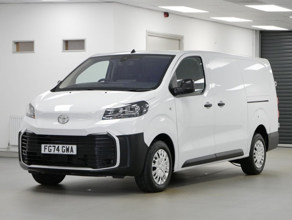 Used Toyota ProAce 2024 for sale - 77048988: Photo 1