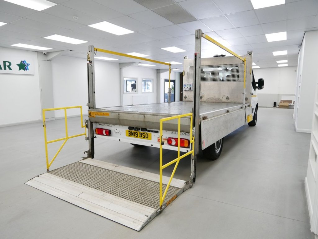 Used Vauxhall Movano 2019 for sale - 78030145: Photo 2