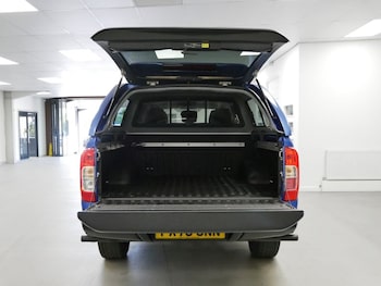 Used Nissan Navara 2020 for sale - 78153630: Photo