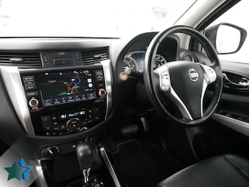 Used Nissan Navara 2020 for sale - 78153630: Photo