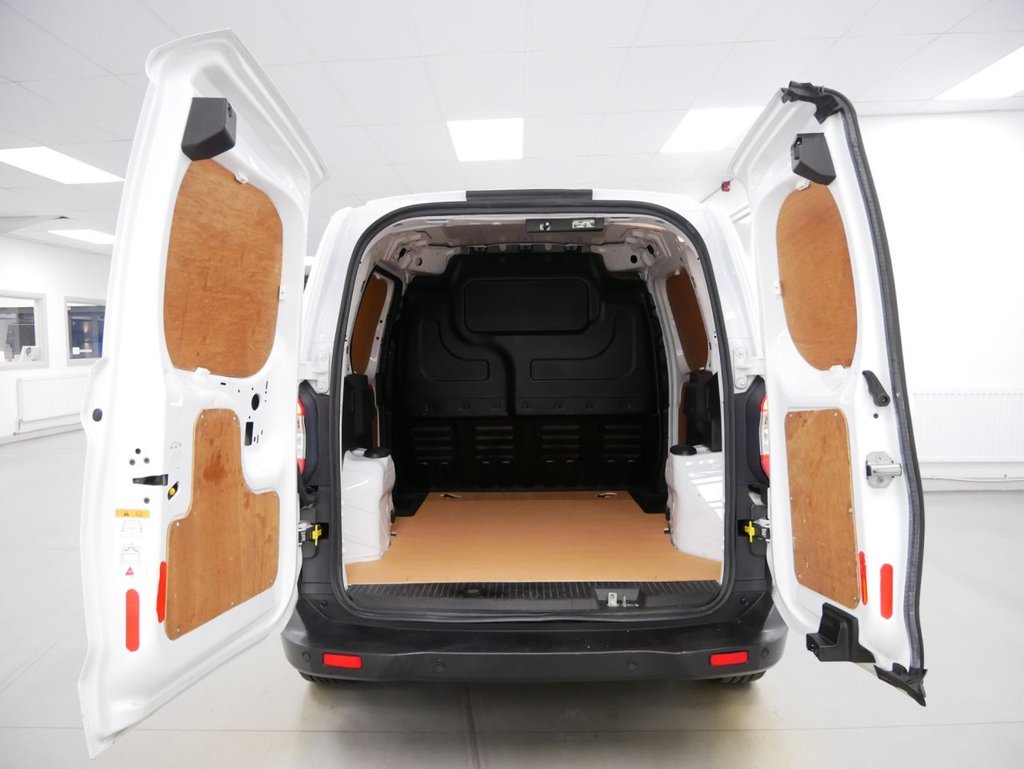 Used Ford Transit Courier 2018 for sale - 77153164: Photo 2