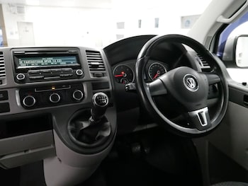 Used Volkswagen Transporter 2015 for sale - 77571684: Photo