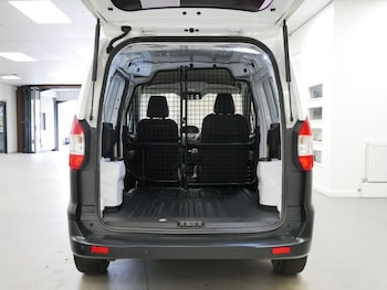 Used Ford Transit Courier 2017 for sale - 78288042: Photo
