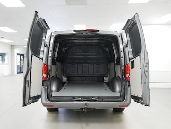 Used Mercedes-Benz Vito 2021 for sale - 78793200: Photo