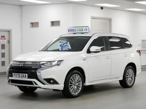 Used Mitsubishi Outlander 2020 for sale - 75619567: Photo 2