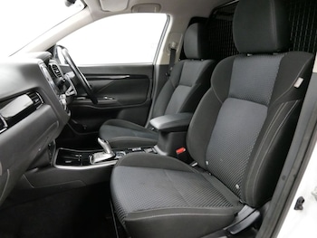 Used Mitsubishi Outlander 2020 for sale - 75619567: Photo
