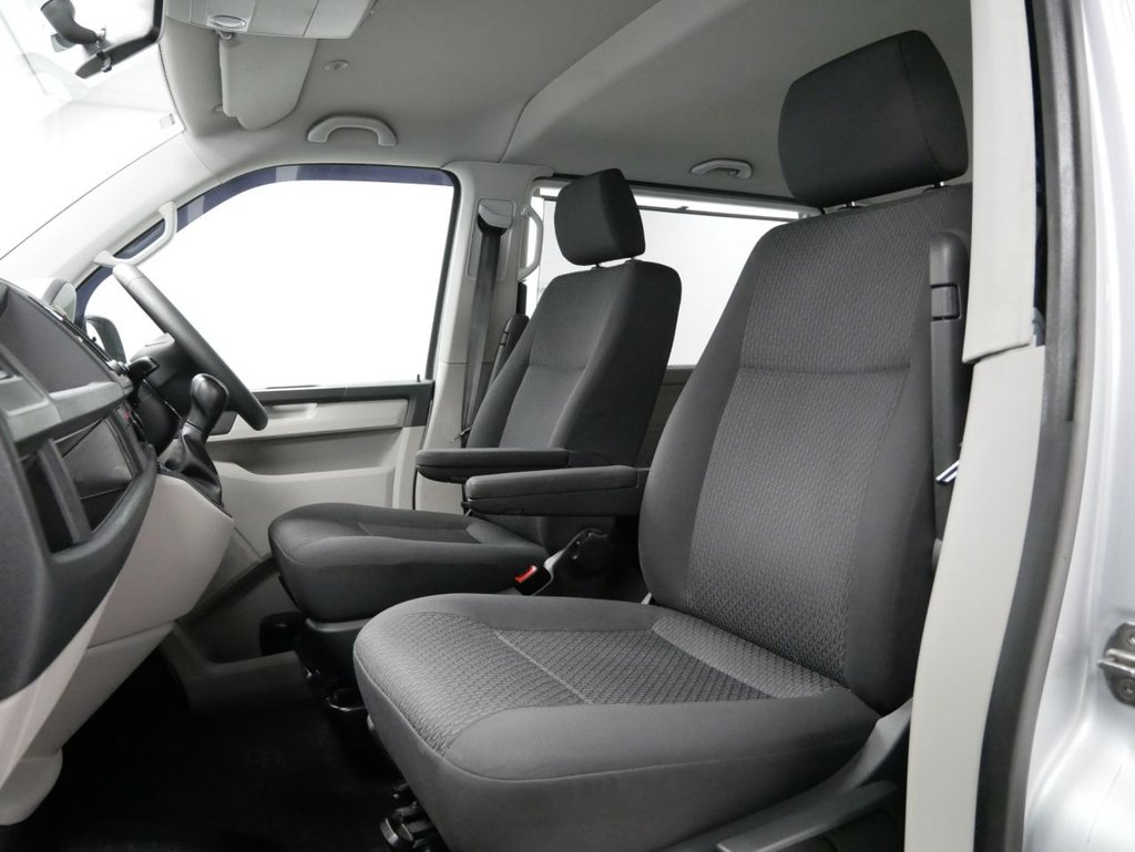 Used Volkswagen Transporter Shuttle 2018 for sale - 77967054: Photo 4