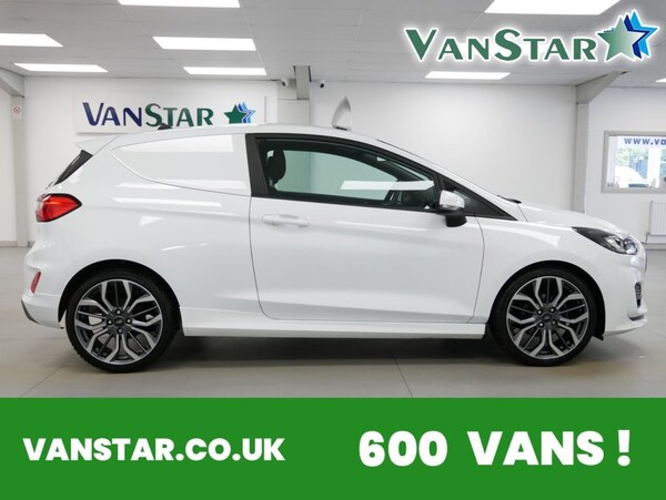 Used Ford Fiesta Van 2022 for sale - 75444575: Photo 1