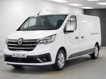 Renault Trafic feature image
