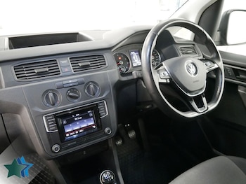 Used Volkswagen Caddy 2017 for sale - 79186778: Photo