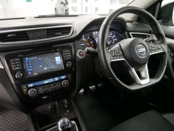 Used Nissan Qashqai 2017 for sale - 75034200: Photo