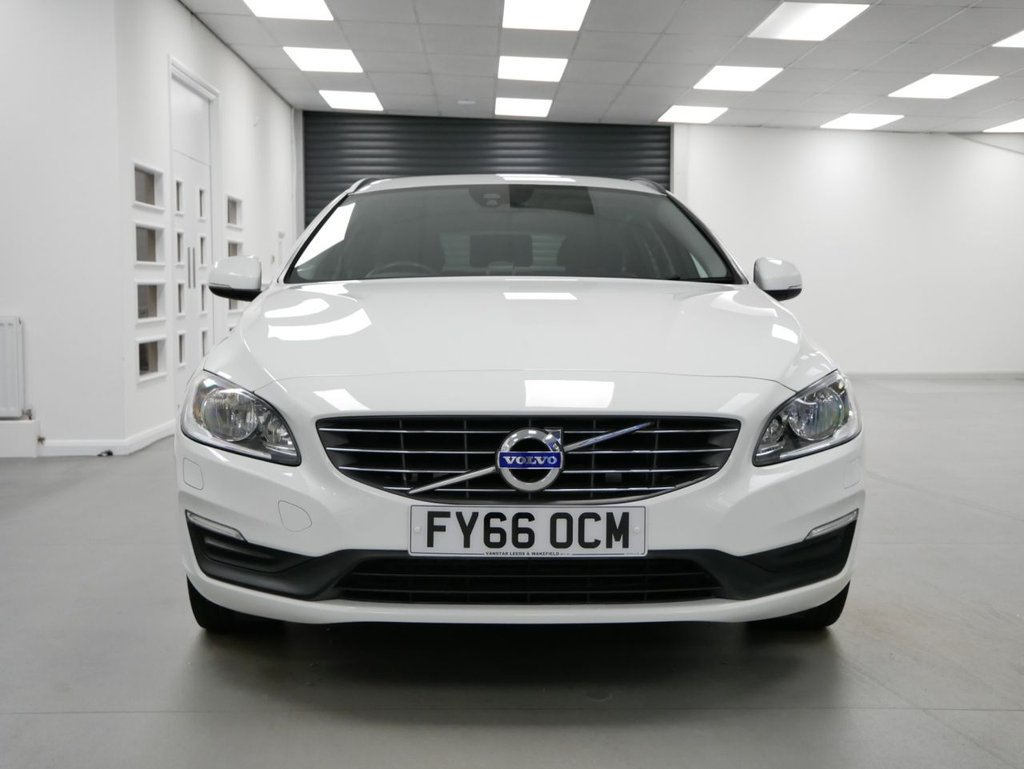 Used Volvo V60 2016 for sale - 77341439: Photo 4