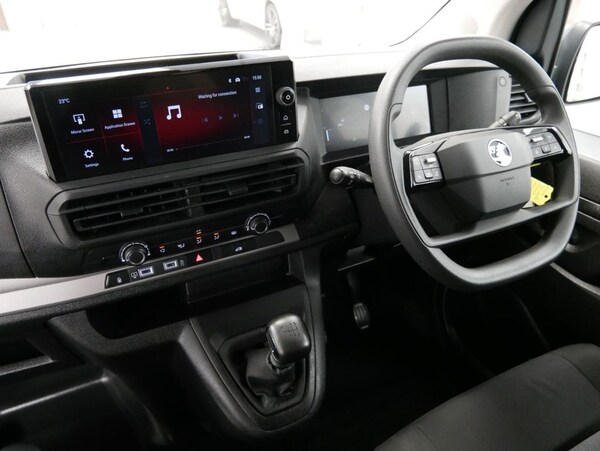Used Vauxhall Vivaro 2024 for sale - 75264774: Photo 3