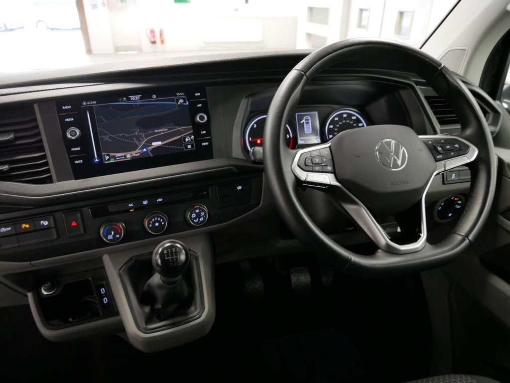 Used Volkswagen Transporter 2024 for sale - 76162732: Photo 3