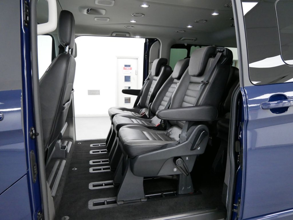 Used Ford Tourneo Custom 2019 for sale - 76367477: Photo 4