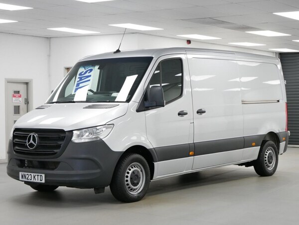 Used Mercedes-Benz Sprinter 2023 for sale - 75473978: Photo 2