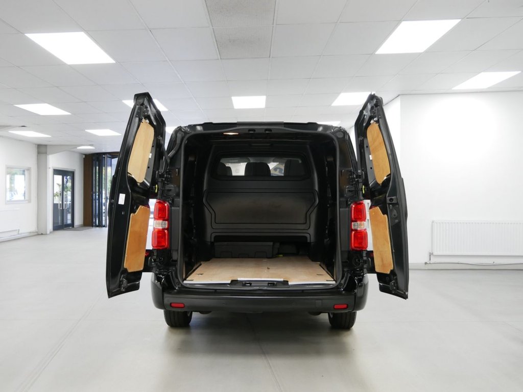 Used Vauxhall Vivaro 2022 for sale - 76266601: Photo 4