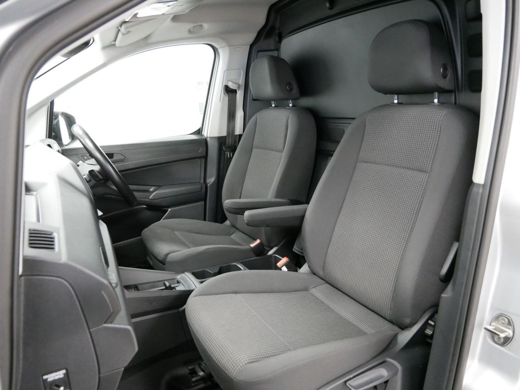 Used Volkswagen Caddy Maxi 2021 for sale - 76345143: Photo 5