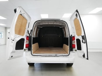 Used Citroen Berlingo 2024 for sale - 79551098: Photo