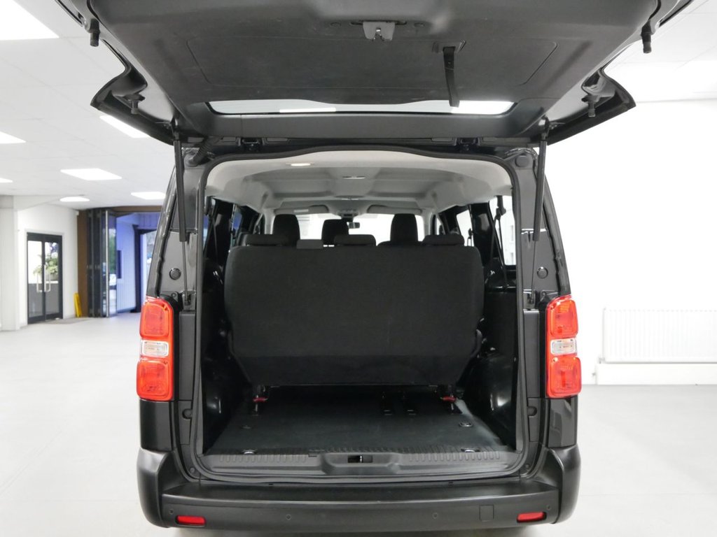 Used Vauxhall Vivaro Life 2023 for sale - 77668927: Photo 2