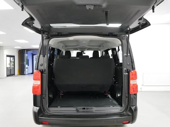 Used Vauxhall Vivaro Life 2023 for sale - 77668927: Photo