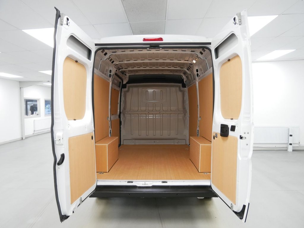 Used Citroen Relay 2024 for sale - 76783555: Photo 2