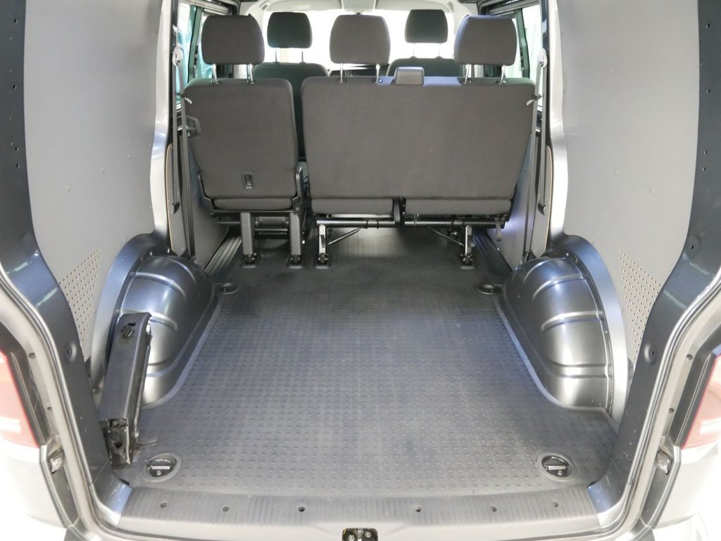 Used Volkswagen Transporter 2021 for sale - 76724176: Photo 4