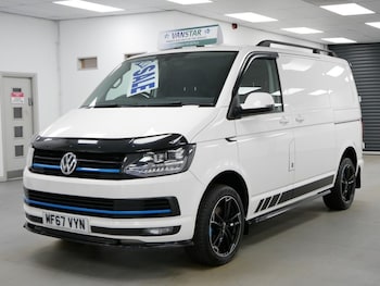 Used Volkswagen Transporter 2017 for sale - 76303747: Photo 2