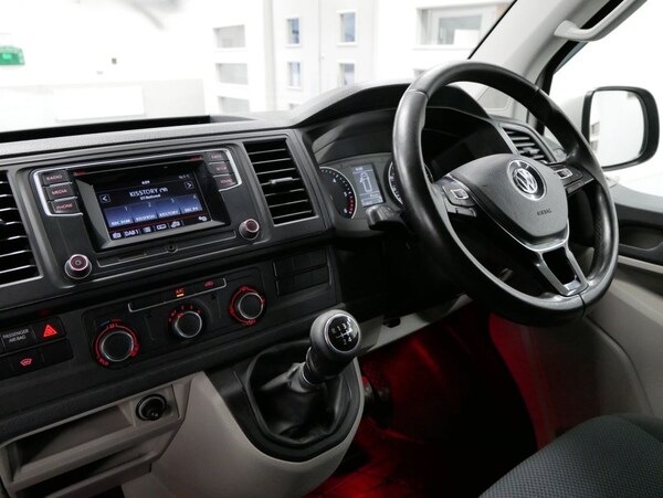 Used Volkswagen Transporter 2017 for sale - 76303747: Photo 4