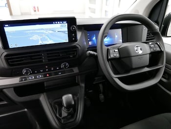 Used Vauxhall Vivaro 2024 for sale - 76203485: Photo 3